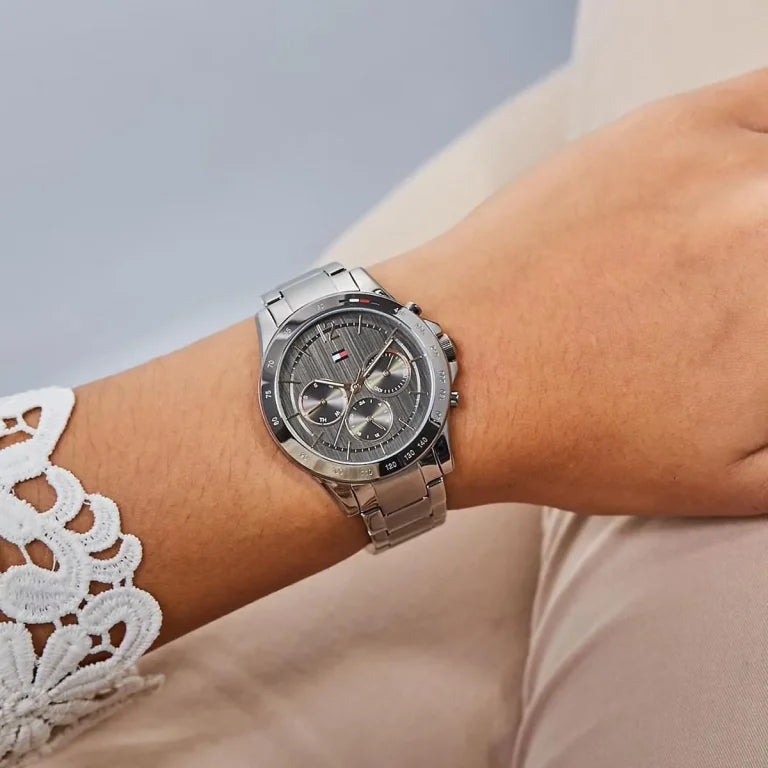 Women’s Haven 1782196 Chronograph Watch – Stainless Steel Silver/Grey Bracelet & Light Gunmetal Dial | 38mm Quartz Elegant Women’s Timepiece