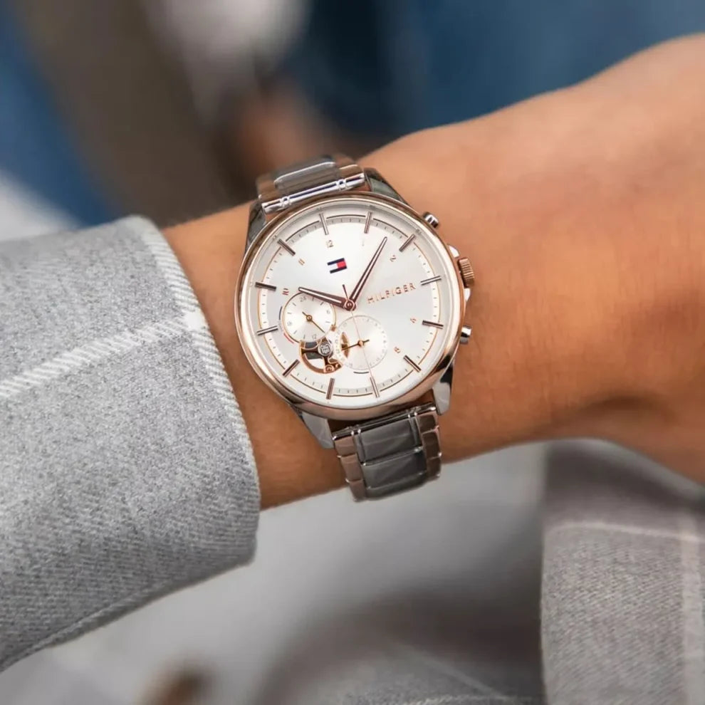 Tommy Hilfiger Quinn Women’s Watch 1782415 – Silver Dial, Stainless Steel Bracelet (Silver & Rose Gold)