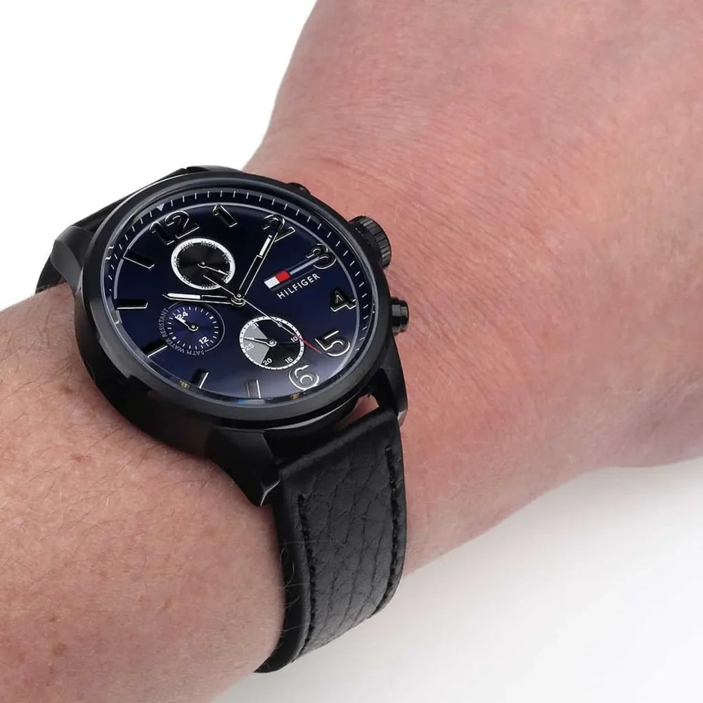 Tommy Hilfiger Men’s Watch 1791241 – Blue Dial with Black Leather Strap (Jackson Series)