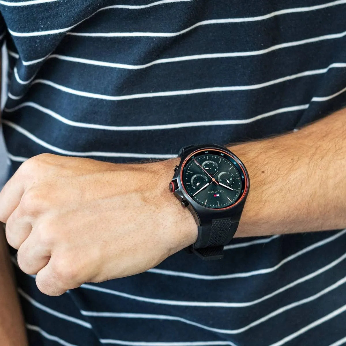 Tommy Hilfiger Men's Watch 1792056 – Black Dial with Black Silicone Strap