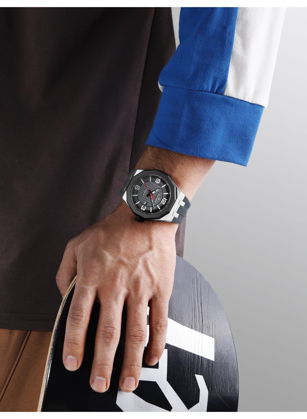 NAVIFORCE NF8079 Men's Analog Quartz Watch with Grey Silicone Strap