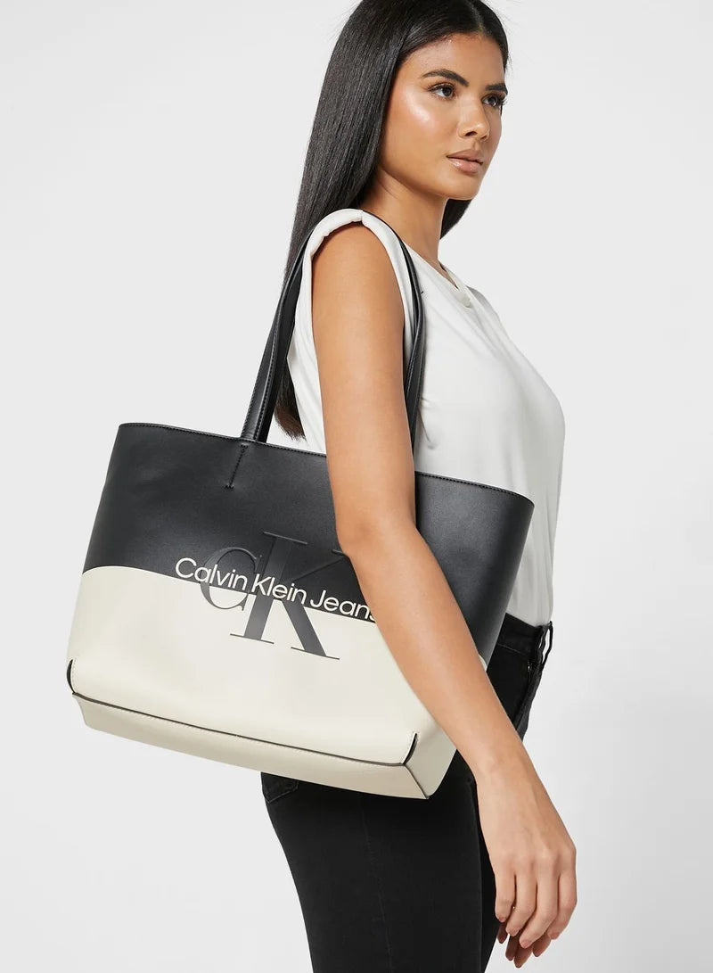 Calvin Klein Jeans Women's Two-Tone Handle Tote Bag Black/Beige K60K60977801R#0029