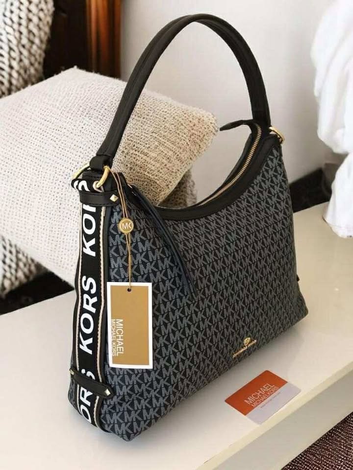 Michael Kors Signature Logo Shoulder Bag Black #0064