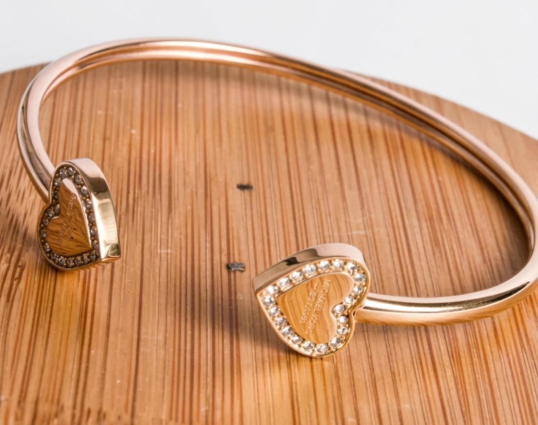 Women's Rose Gold Stainless Steel Open Cuff Bracelet – Elegant Heart-End Design#019
