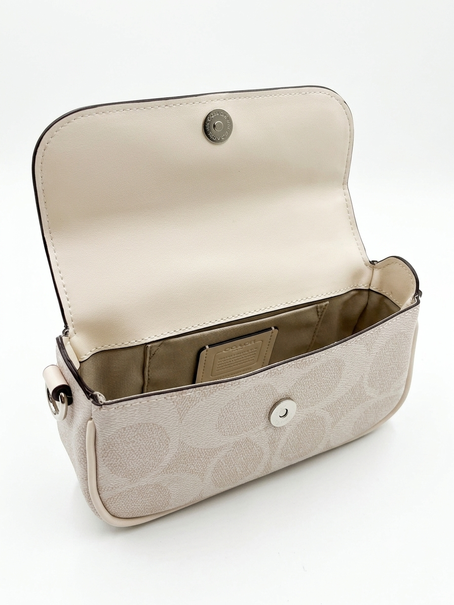 Vintage Coach Signature Canvas Flap Bag #0060