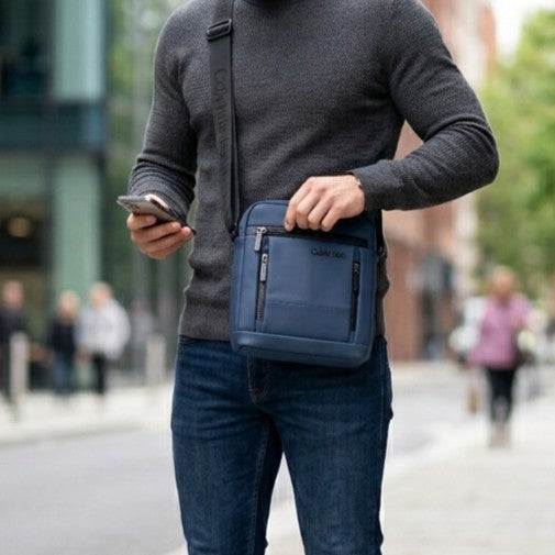 Calvin Klein Men's Matte Navy Crossbody Flight Bag #0017