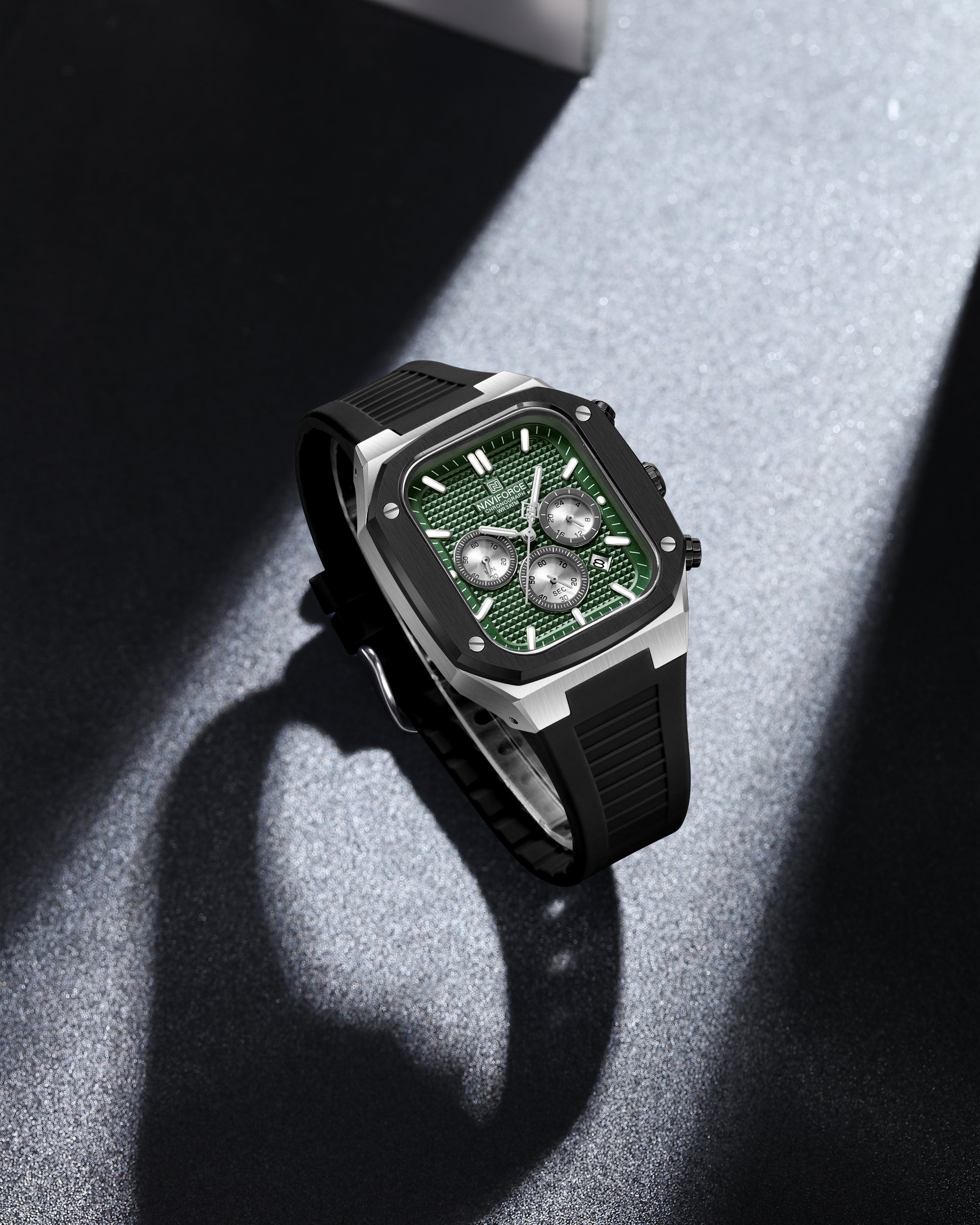 NAVIFORCE NF8037 S/GN/B Men’s Square Classic Watch