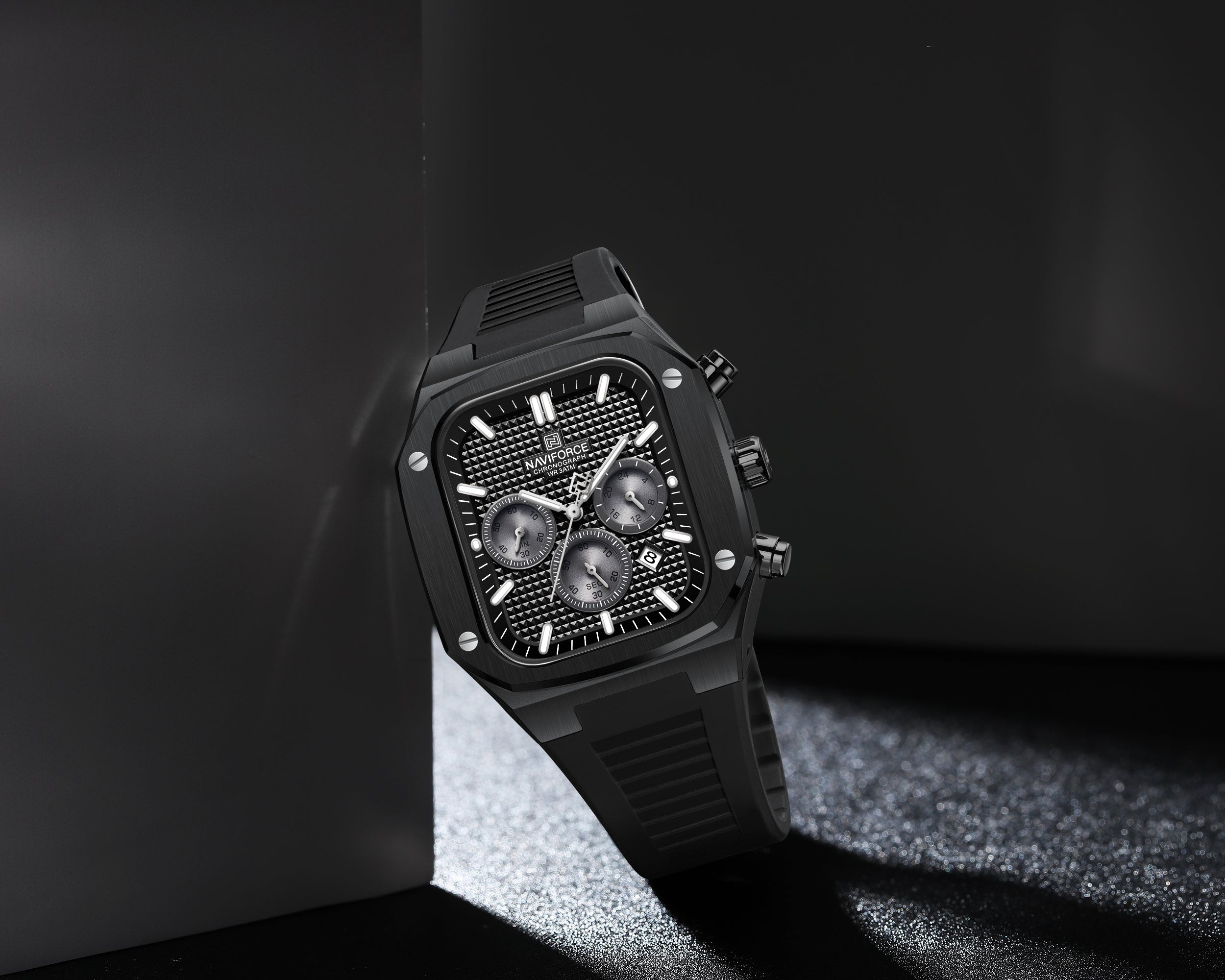 NAVIFORCE NF8037 B/B/B Men’s Square Classic Watch