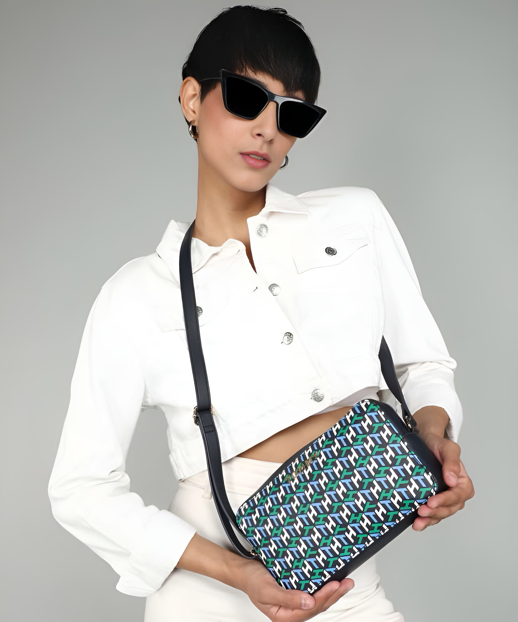 Tommy Hilfiger Monogram Bag For Women #33