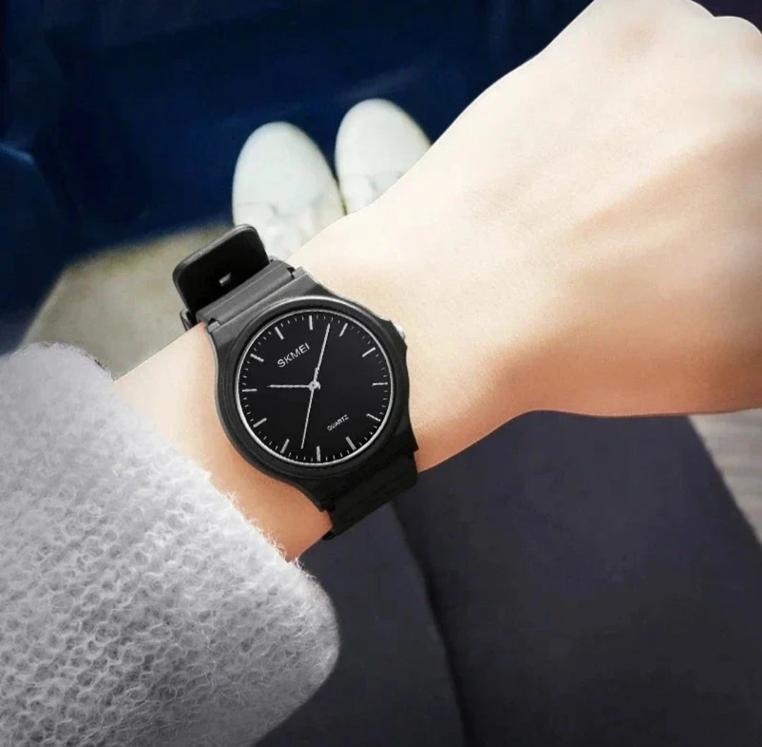 Women’s SKMEI 1491 Watch – Minimal Elegant Black Design | Lightweight & Practical for Daily Wear