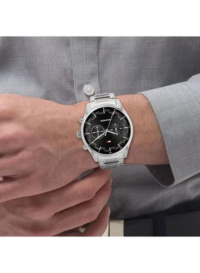 Tommy Hilfiger Sawyer Men’s Watch – Black Dial, Silver Stainless Steel Bracelet, Quartz 45mm (1710419)