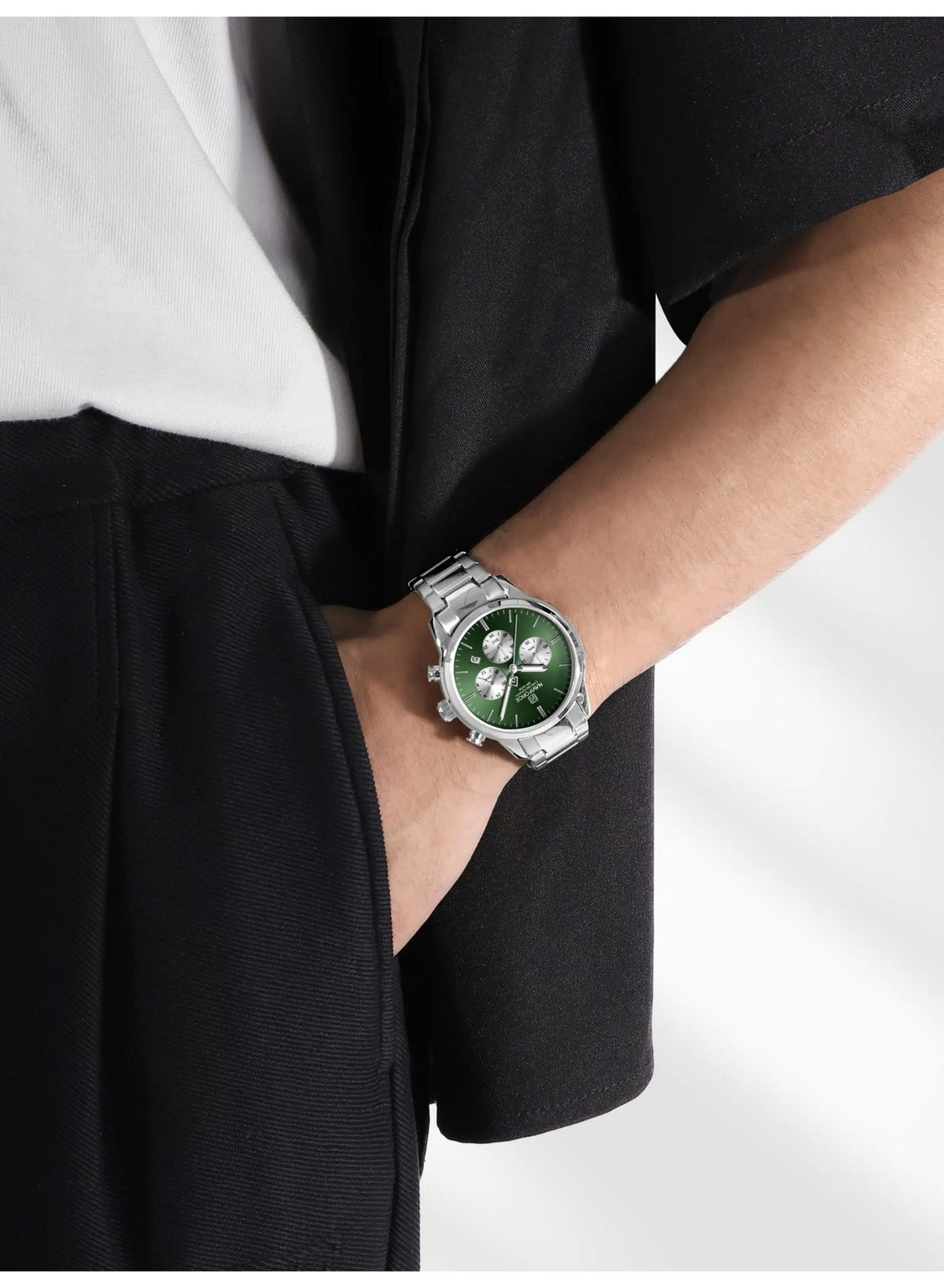 Naviforce NF-8076 Men’s Chronograph Watch – Green Dial with Silver Stainless Steel Strap – 42mm, Date, 3ATM Waterproof