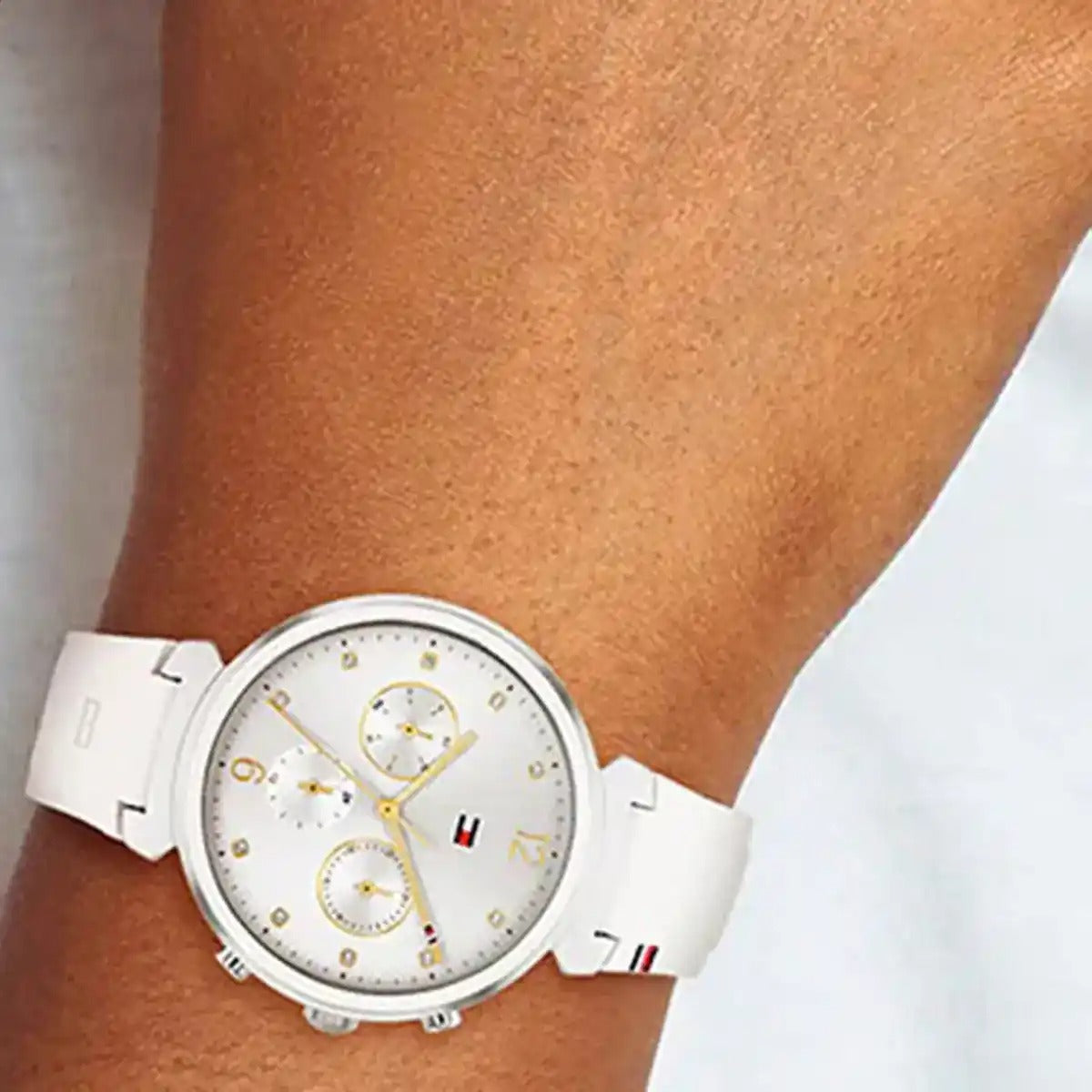 Tommy Hilfiger Ivy Women's Watch – White Dial with White Silicone Strap (Model 1782342)