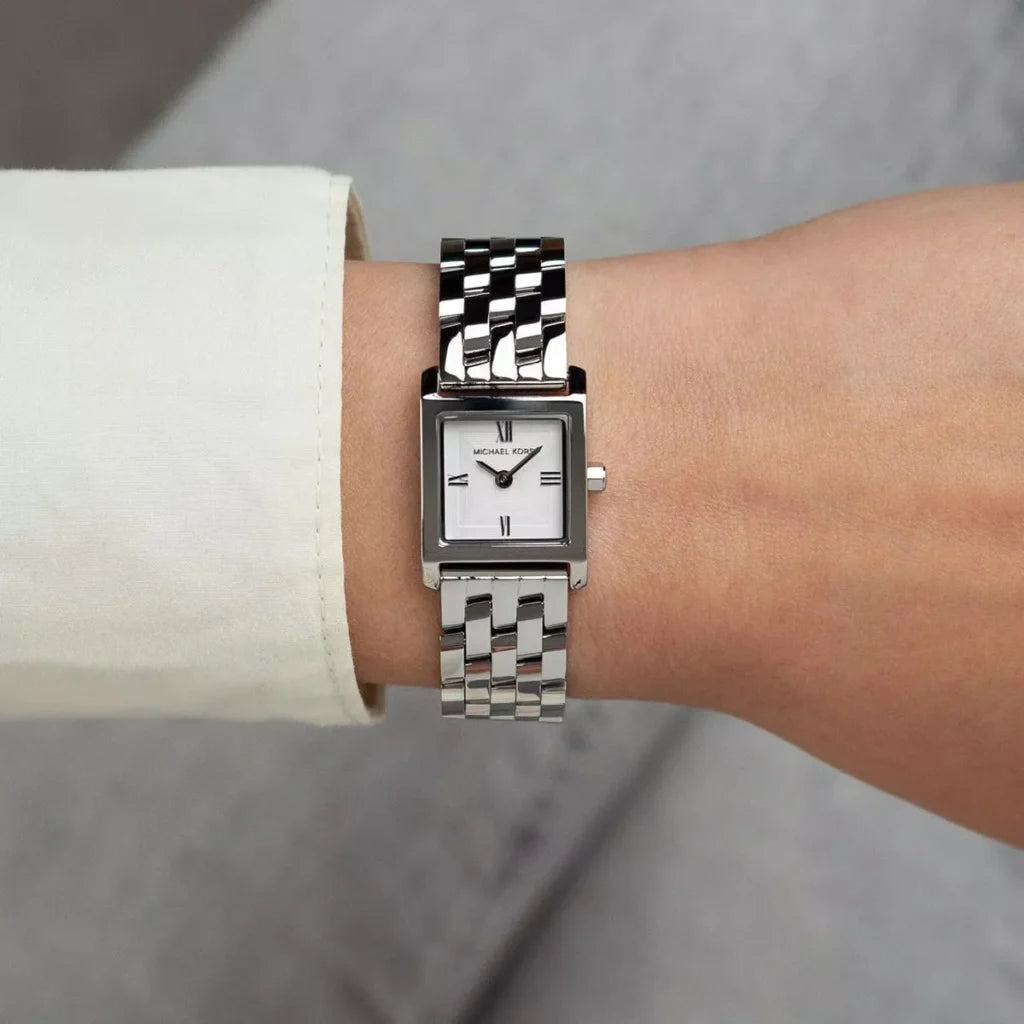 Michael Kors Georgie MK4933 Women’s Quartz Watch – Silver Dial Silver Stainless Steel Bracelet
