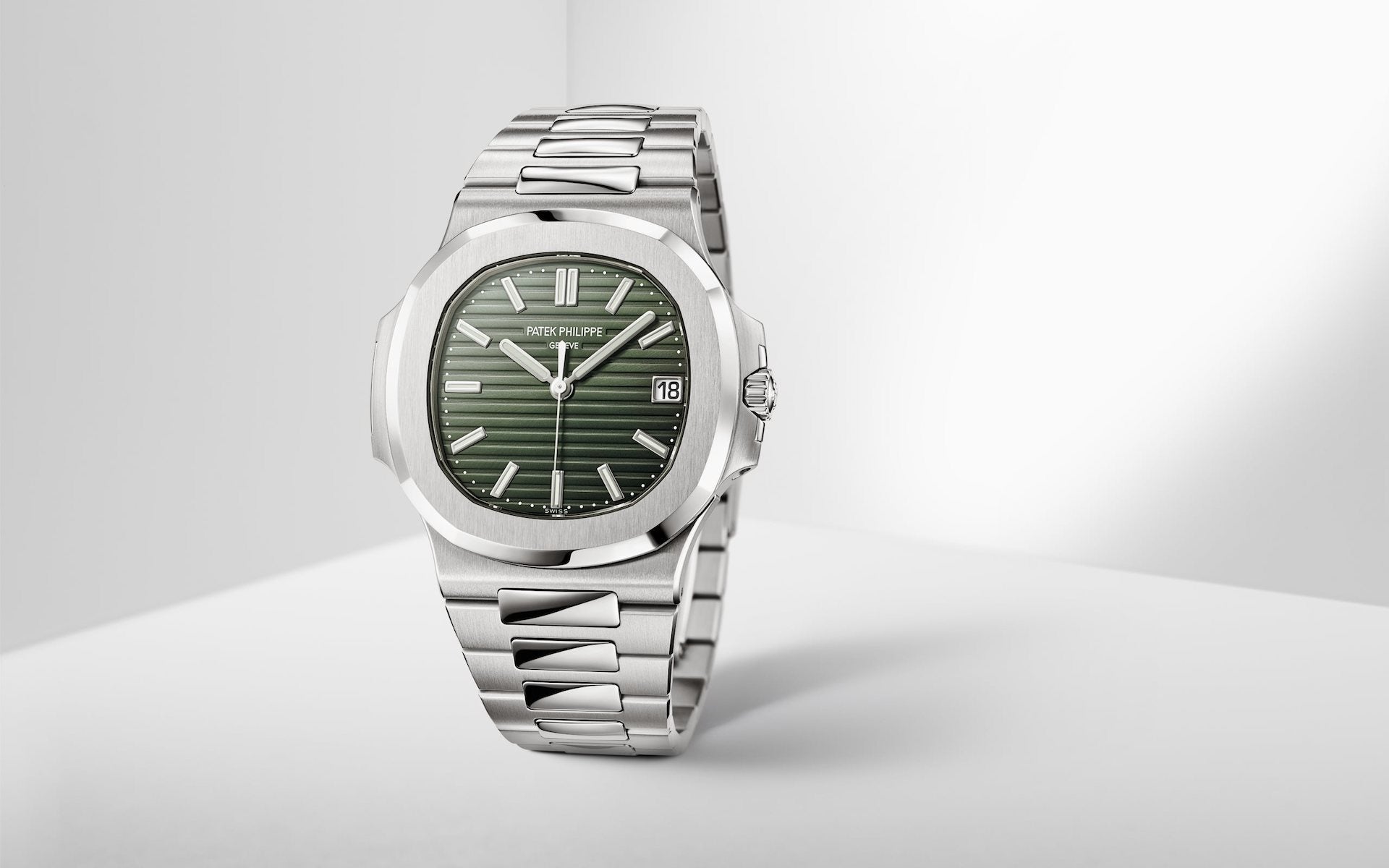 Patek Philippe Nautilus For Men 5711/1A - Olive Green Dial