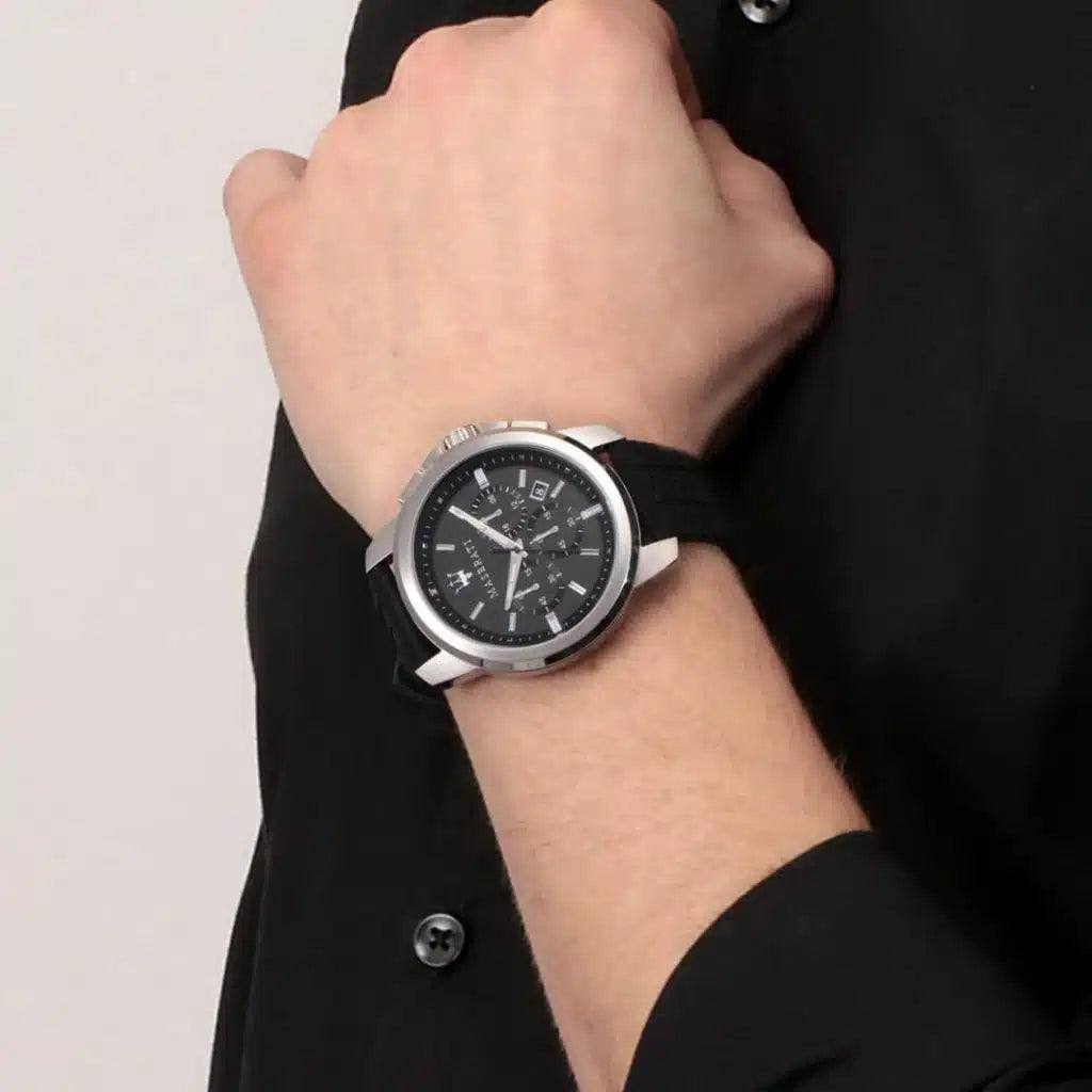 Maserati Maserati Successo Men’s Watch R8871621014 – Black Dial with Rubber Strap