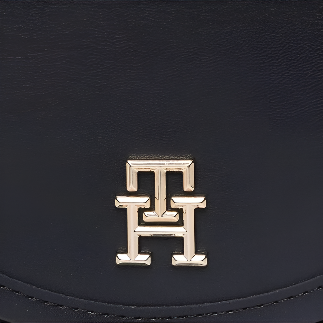 Tommy Hilfiger Black Leather Bag For Women #32