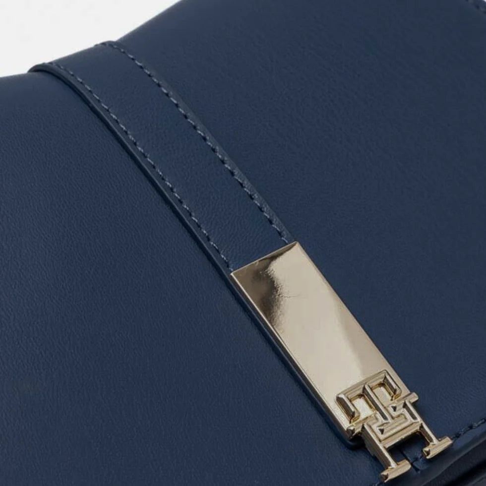 Tommy Hilfiger Timeless Saddle Bag - Navy Blue #23