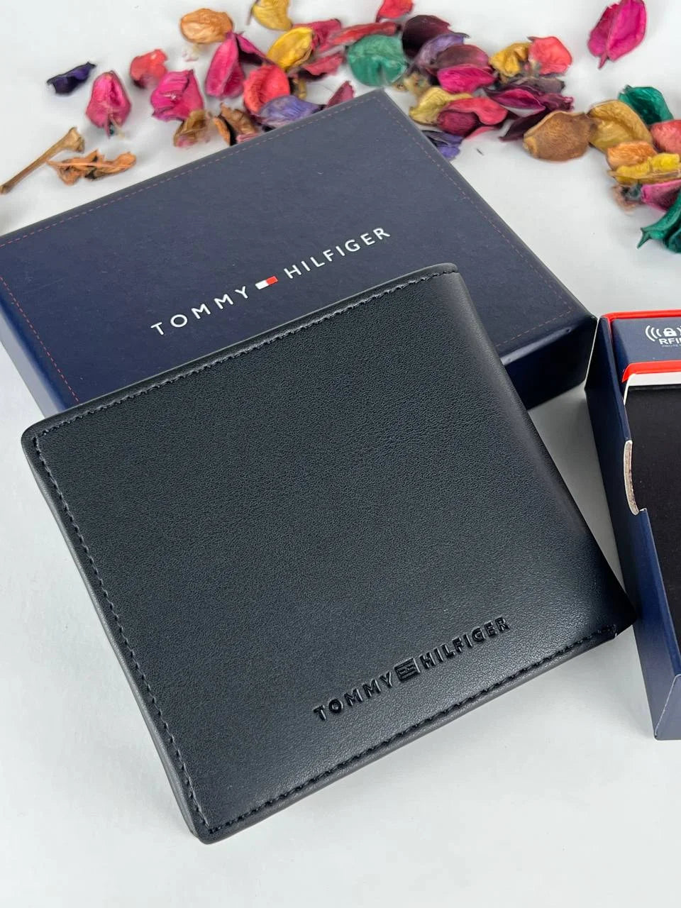 Tommy Hilfiger Men’s Leather Wallet | The Essential Bi-Fold Edition #6