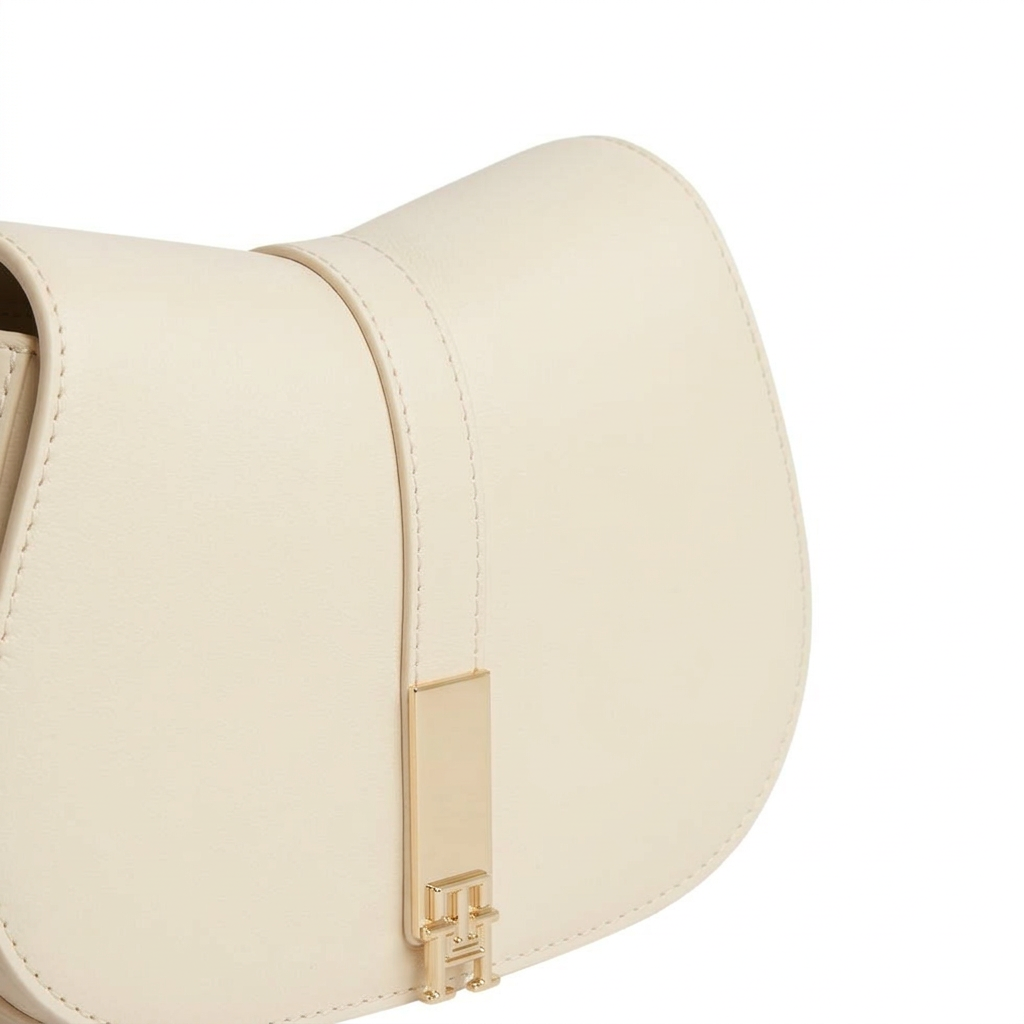 Tommy Hilfiger Timeless Saddle Bag - Cream #24