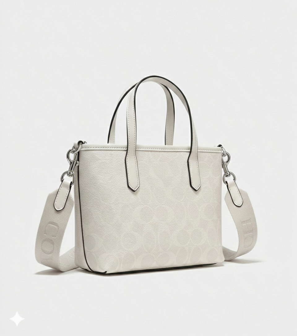Chic, practical, and effortlessly stylish — a must-have Coach classic #33