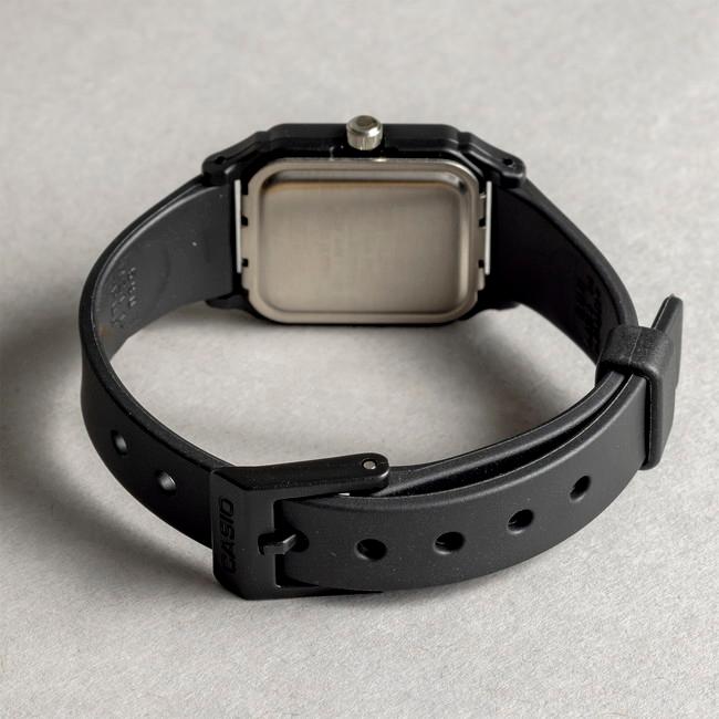 Women Resin Analog Watch LQ-142E-9ADF - 23 mm - Black