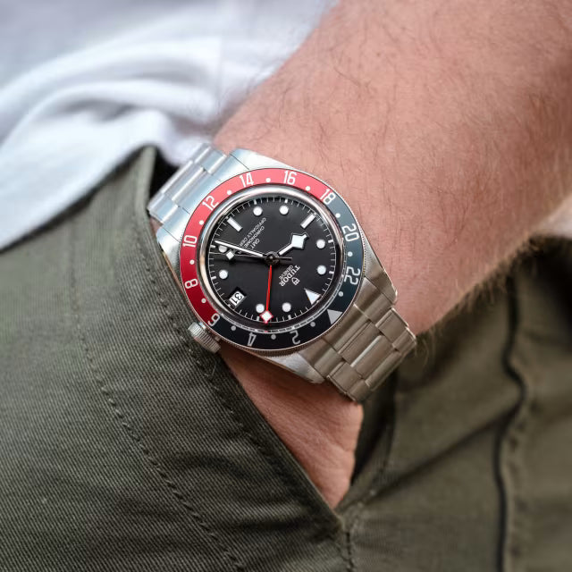 TUDOR Black Bay GMT Stainless Steel Watch – 41mm Black Domed Dial – Manufacture Calibre MT5652 – Rivet Bracelet