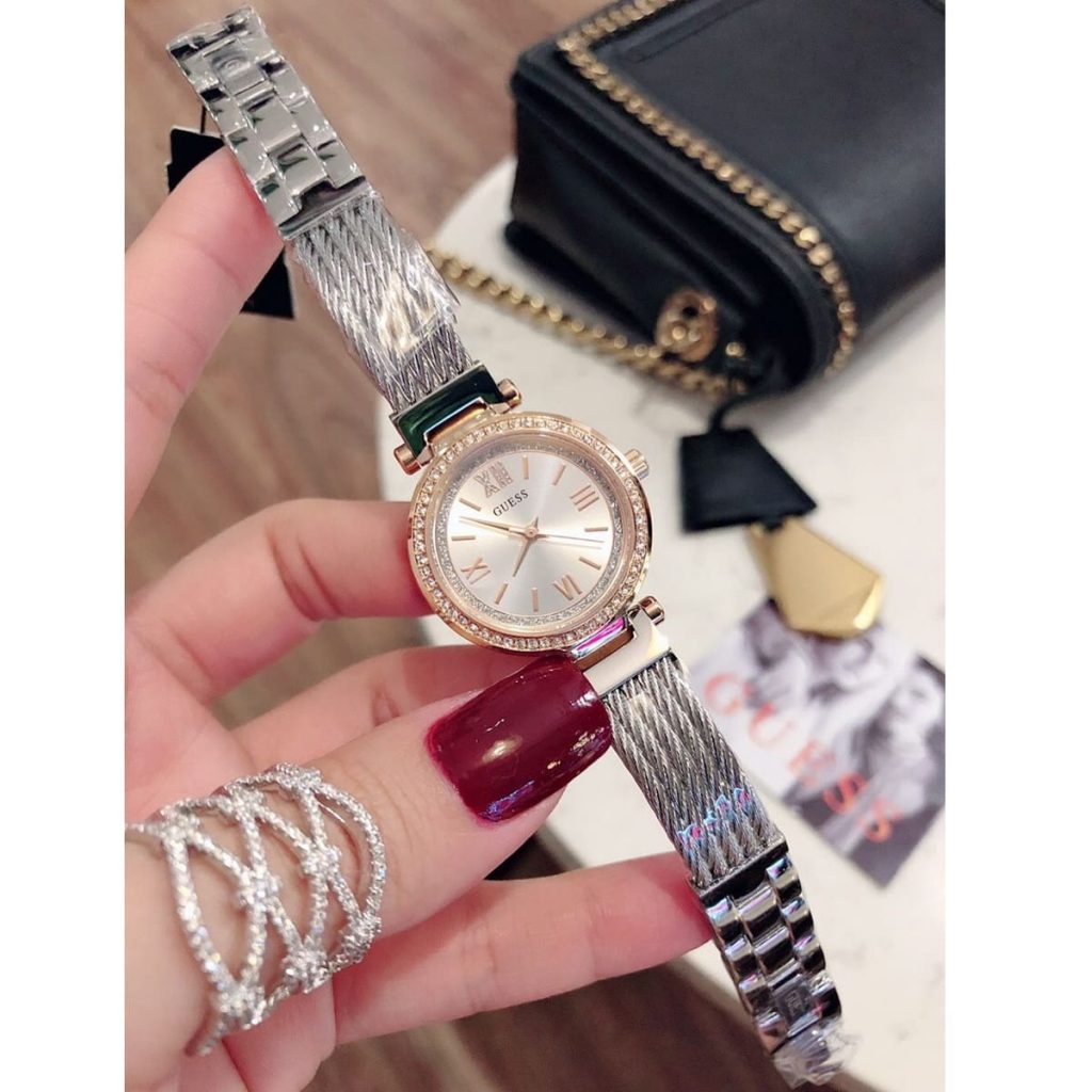Guess Women’s Watch – Model W1009L4 | Elegant Silver Mini Soho Design