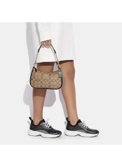 Coach Teri Shoulder Bag in Signature Canvas – Shoulder & Crossbody Bag #45