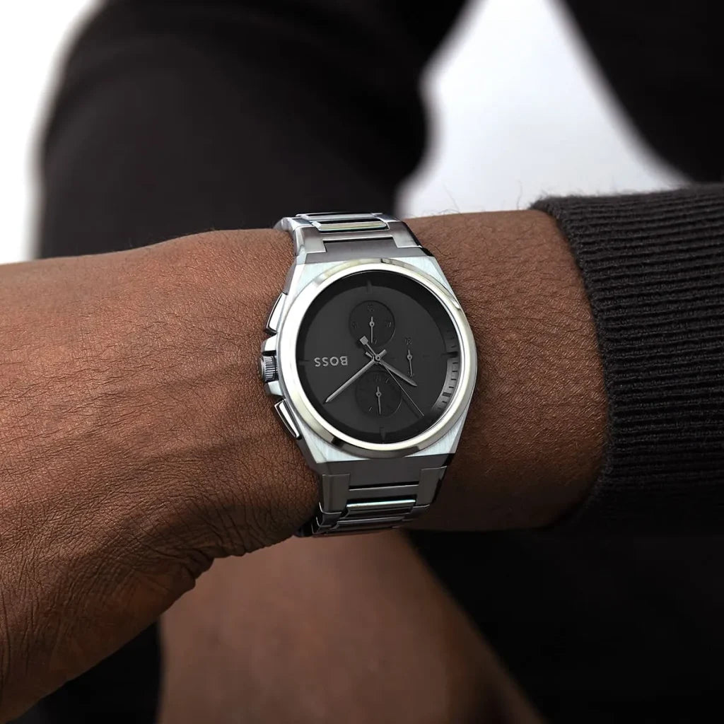 Hugo Boss Steer 1513996 Men’s Quartz Watch – Gray Dial Gray Stainless Steel Bracelet