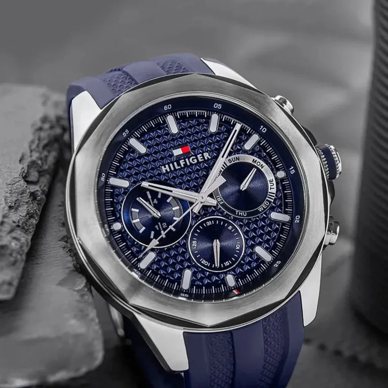 Tommy Hilfiger Lars Men’s Silicone Rubber Quartz Watch – Blue Dial & Strap (1710649)