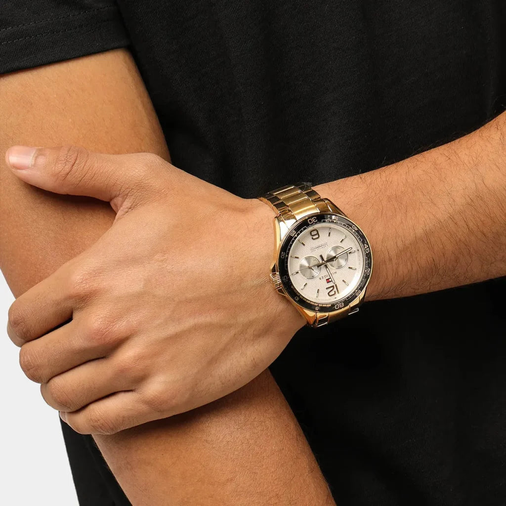 Tommy Hilfiger Men’s Watch – Model 1791365 | Luxurious Gold Stainless Steel Design