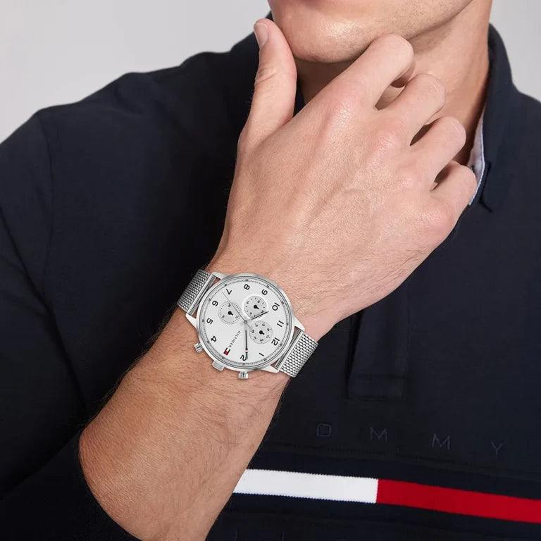 Tommy Hilfiger Men’s Watch 1791988 – Silver Stainless Steel Bracelet, White Dial, Date Display, 50M Water Resistant
