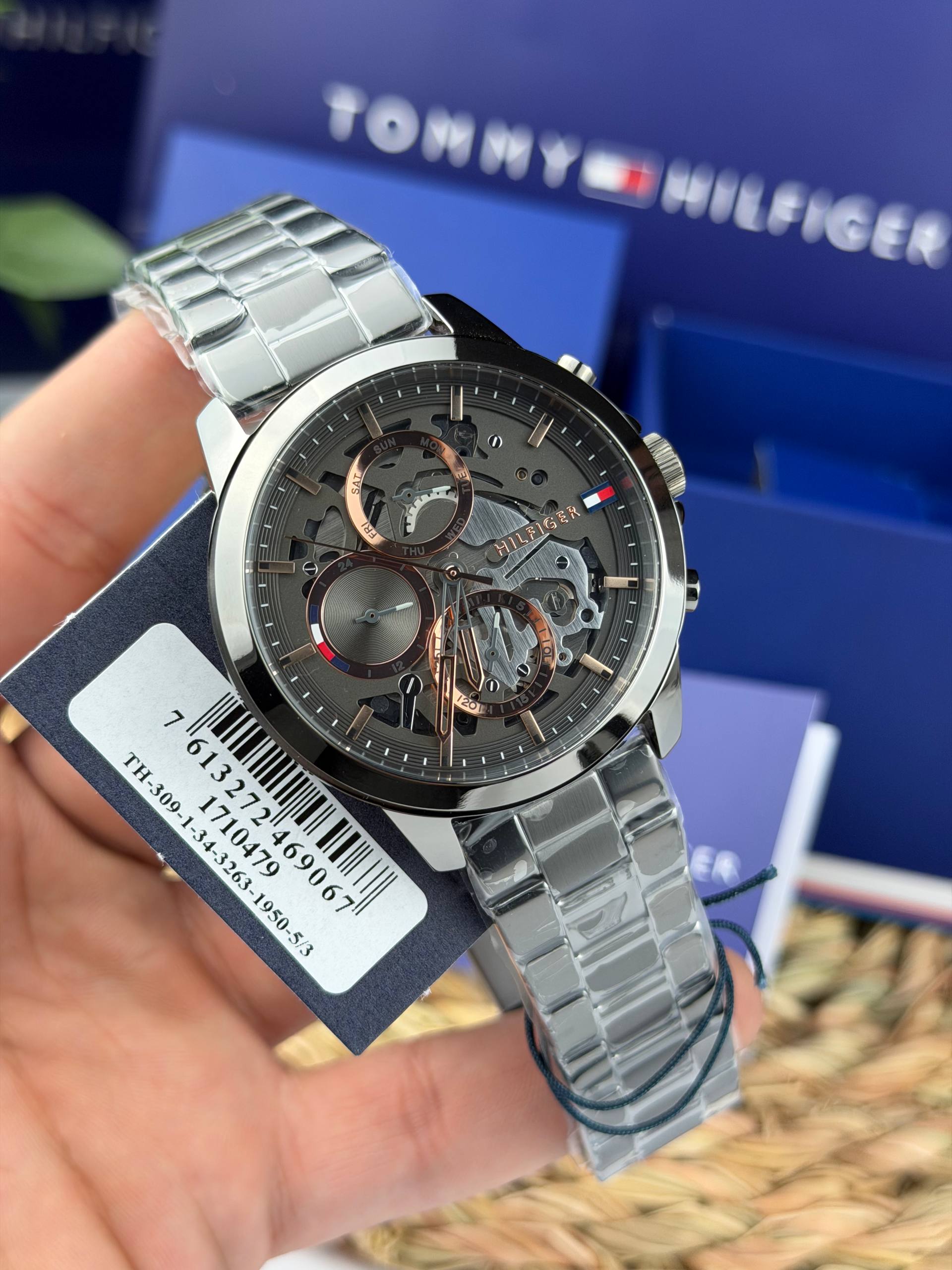 Tommy Hilfiger 1710479 Men's Watch – Stylish Gray Dial Stainless Steel Watch (Henry Collection)