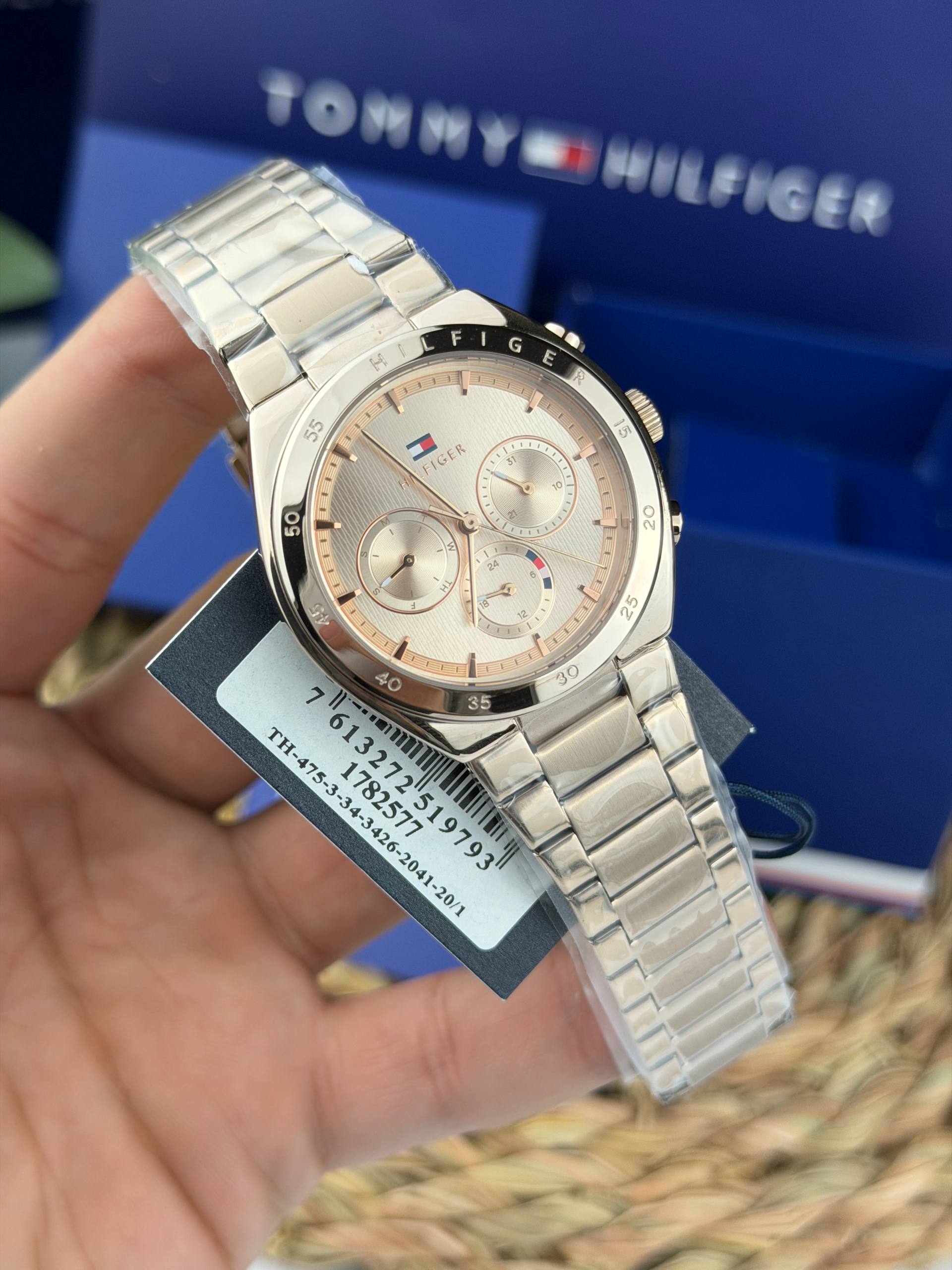 Tommy Hilfiger Women's Sport Watch – Rose Gold Dial with Stainless Steel Bracelet (Model 1782577)
