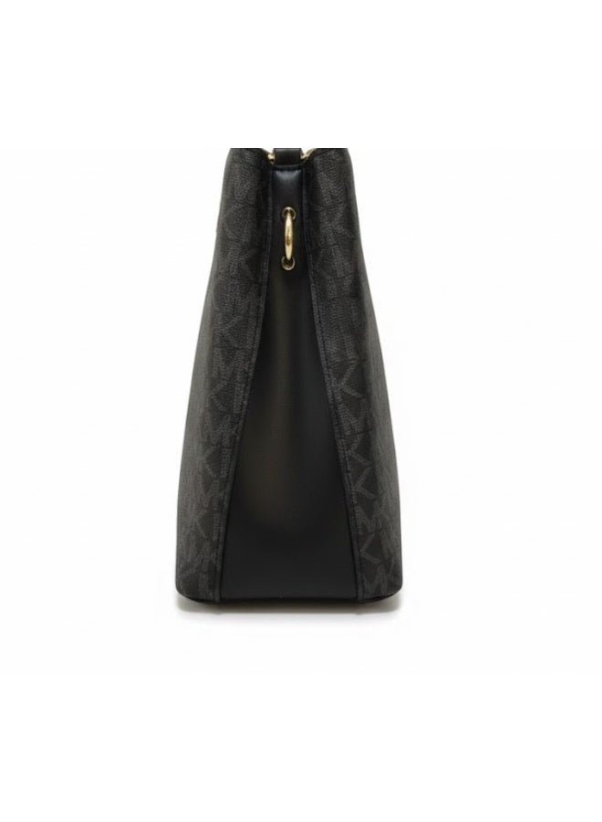 Michael Kors women's handbag - Black #0061