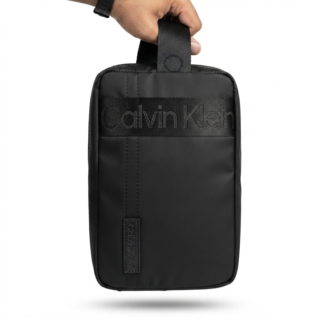 Calvin Klein Men's Black Nylon Zip Clutch Bag #0028