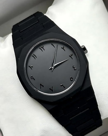 Stylish unisex watch in matte black with a simple and modern design