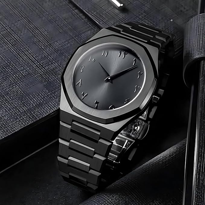 Stylish unisex watch in matte black with a simple and modern design