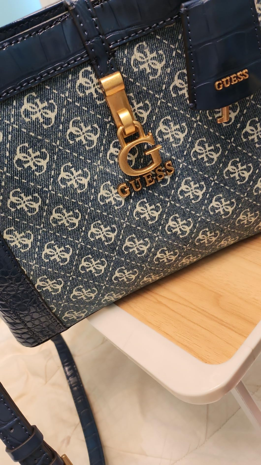 GUESS James Girlfriend Satchel – Denim Blue