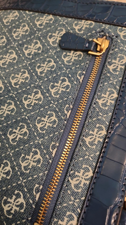 GUESS James Girlfriend Satchel – Denim Blue