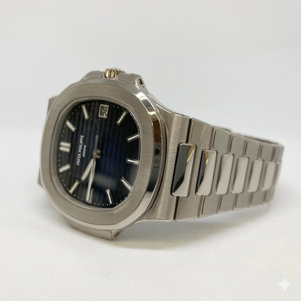 Patek Philippe Nautilus 5811/1G Men’s Luxury Watch – Blue Dial Stainless Steel Bracelet