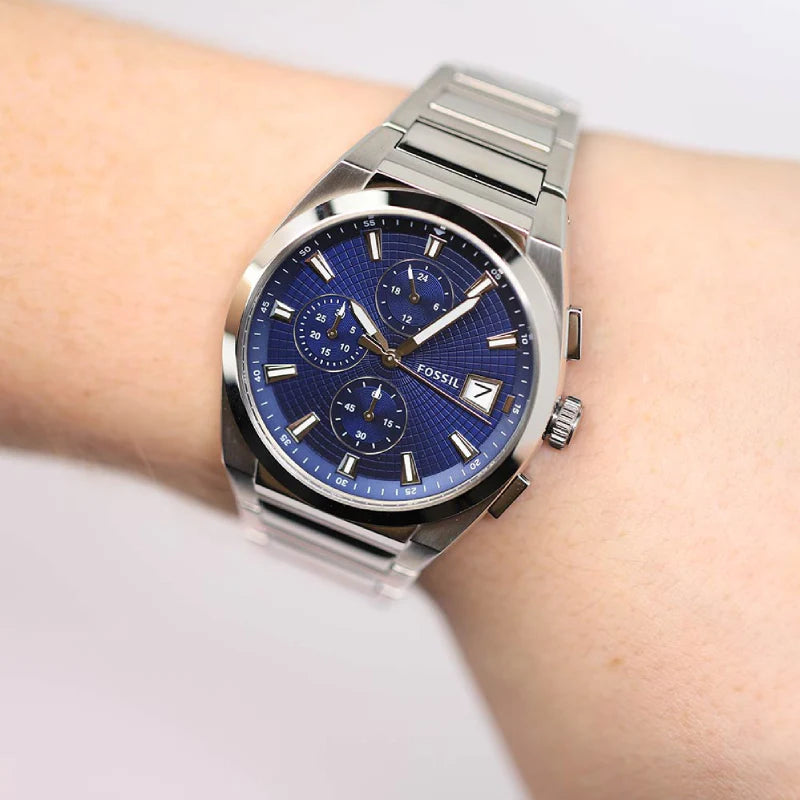 Fossil Everett FS5795 Men’s Watch – Blue Dial Chronograph, Silver Stainless Steel Bracelet, Quartz, 42mm, 50M Water Resistant
