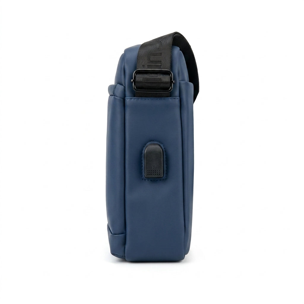 Calvin Klein Men's Matte Navy Crossbody Flight Bag #0017