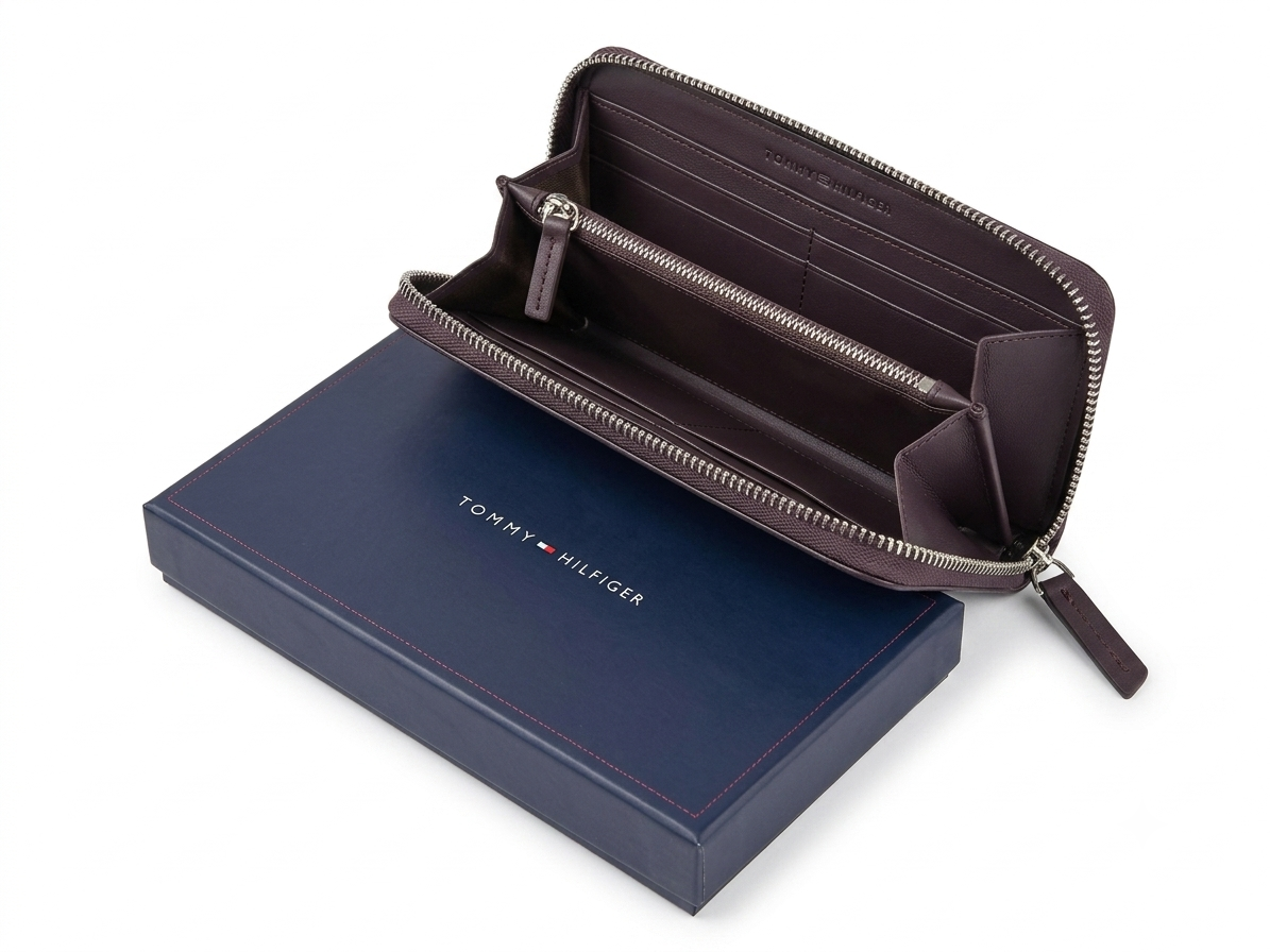 Tommy Hilfiger Zip-Around Wallet – Elegant Black Unisex Modern Design#L-85