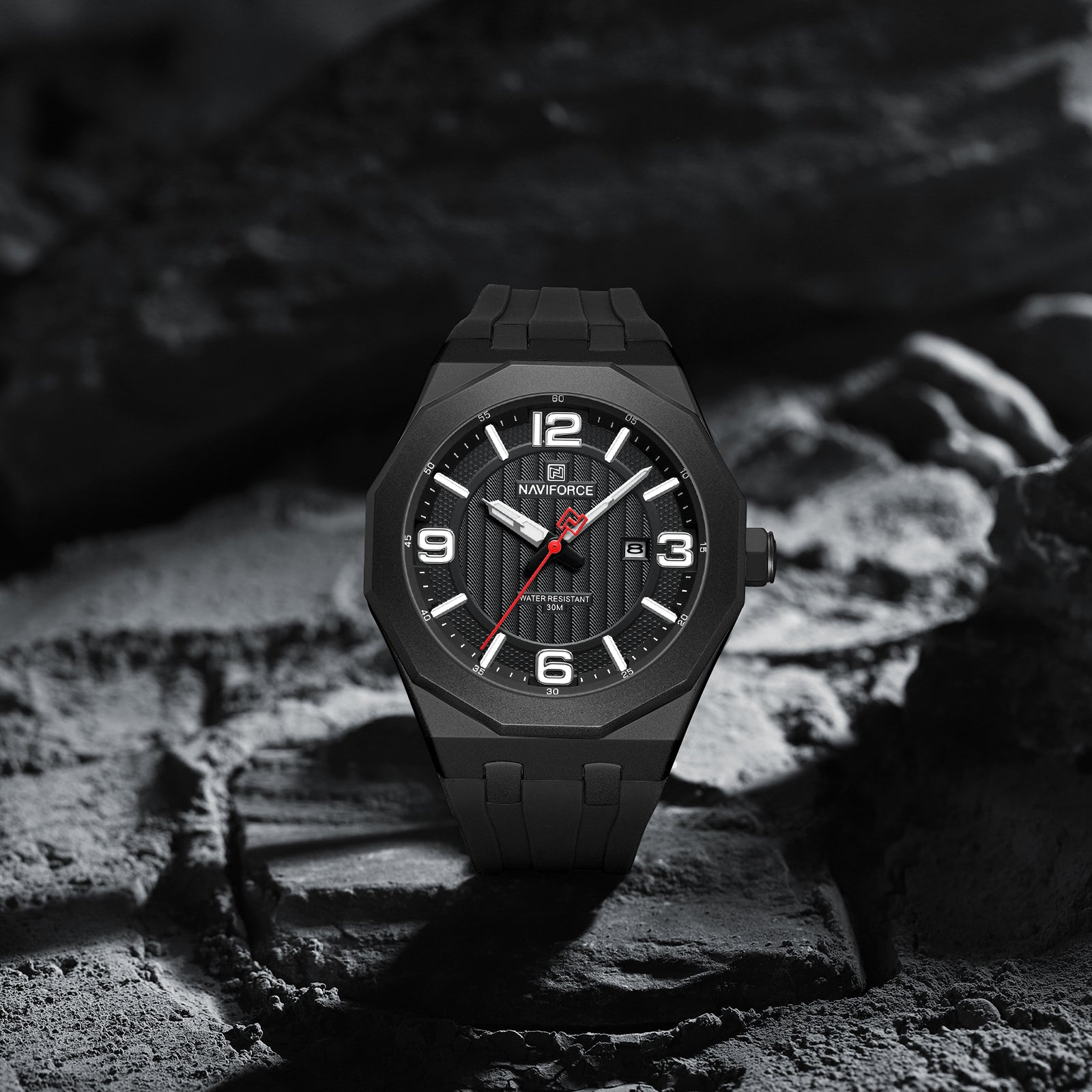 Naviforce NF8079 B/B/B LumiDate Edition