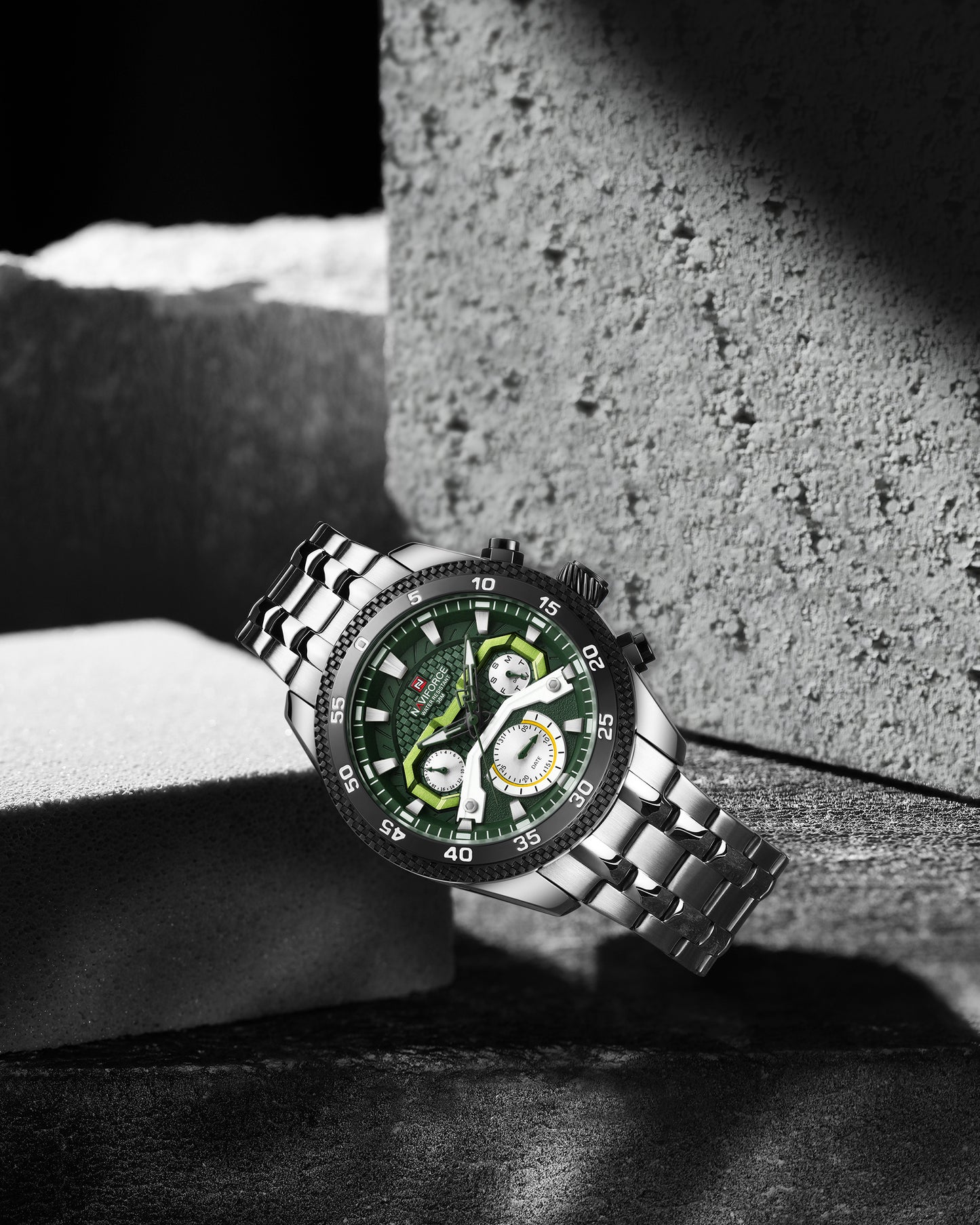 Naviforce NF9222 S/GN Charm and Stylish Waterproof Multifunctional Quartz Watch for Men