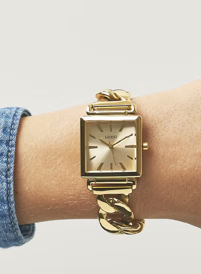 Guess W1029L2 Women’s Watch – Gold-Tone Stainless Steel Bracelet & Square Dial | Quartz Elegant Timepiece