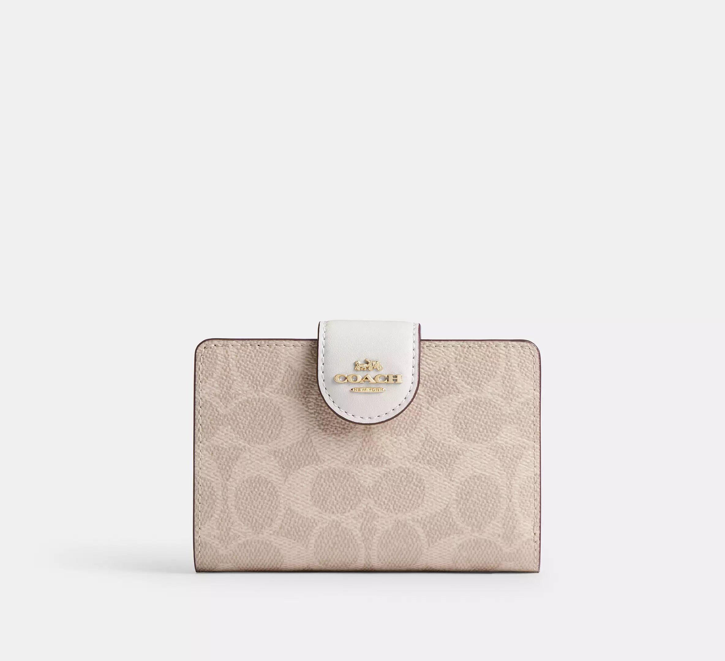 Medium Corner Zip Wallet In Signature Canvas Sand/Chalk #0017