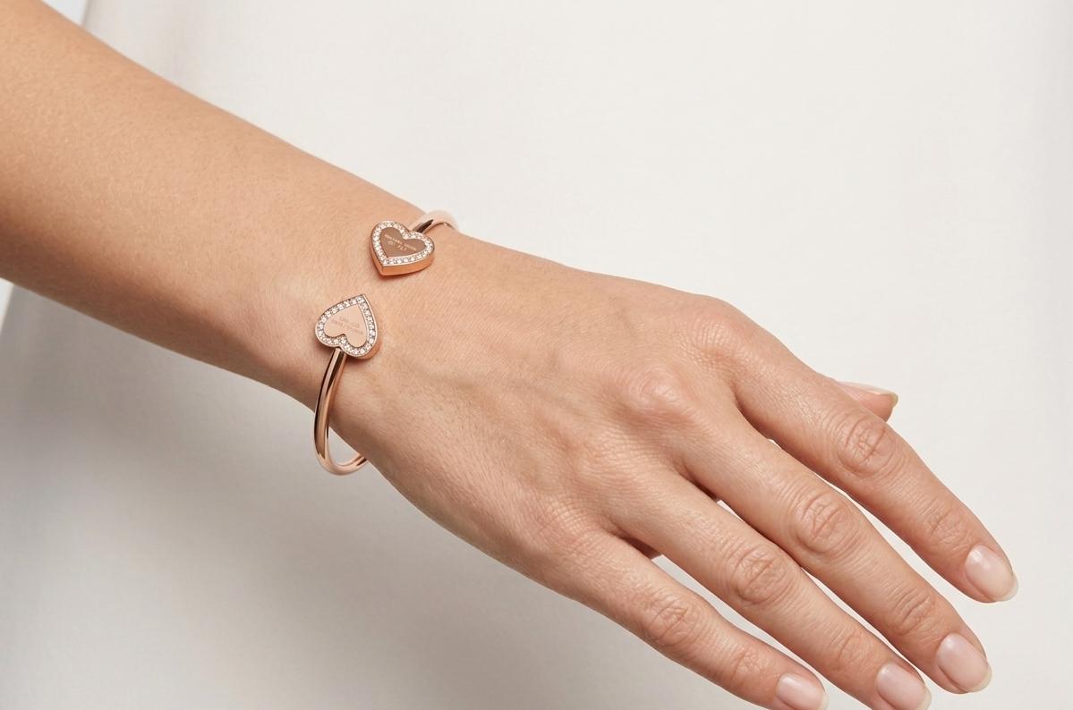 Women's Rose Gold Stainless Steel Open Cuff Bracelet – Elegant Heart-End Design#019